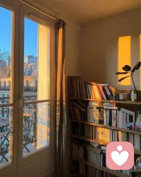 女性作為媽媽的功能有三個，生理喂養、情感喂養，以及心智喂養。配圖