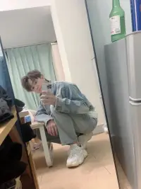 在这我看上了一个人。。。配图