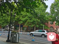 咨詢感悟：
 中年男人，比想象中更寂寞；
中年女性，比想象中更有韌性；
孩子，比想象中更在乎重要感、意義感、價值感。
中年男人，除了參加活動，和找小姑涼秀肌肉，別的就不會了。至于如何與人建立情感和排遣情緒，是他們的世紀難題。配圖