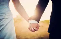 人與人之間，所有的關系都離不開這四種價值來維持關系:
1、物質價值 
2、情感價值 
3、成長價值 
4、生理價值配圖