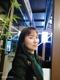 人生，要有自己的價值。一個人如若不能使自己的人生輝煌，但也沒有理由使它黯淡；人生可以平凡，但不可以庸俗墮落；人生不在乎掠取多少，而在于追求過程的完美與卓越！配圖