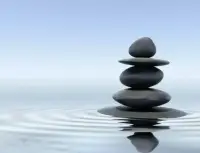 生命不是用來比較，而是用來完成的。所以其實我們更需要的，只是在這個過程里，不斷的播種收割自己。雖然有時候這個過程會有些長，可是不要慌，生命沒有分秒必爭。覺得亂的時候，就停下來爸自己整理清楚。然后再出發。沉住氣，忠于內心，生命才飽滿。配圖