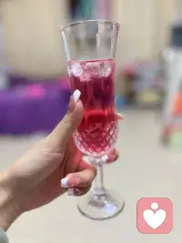 華燈初上

        ?小酒喝上配圖