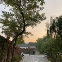 投射也只是自我防御的一種，可以更好的進行自我調節，保護自己，僅科普，沒有其他意圖，投射最常見的就是虛假共情，比如當你媽覺得冷時會讓你穿上秋褲，因為她認為你肯定和她一樣冷配圖