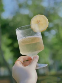 人間最美四月天，不負春光不負卿。配圖