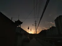很喜歡這種氛圍。
也許有時候真的只是運氣不好罷了。配圖