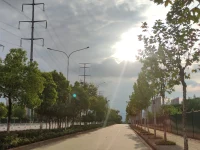 ??為因??自己被??過淋??雨，
?想為有緣人撐把傘
因為走過至暗的夜
想給遇見者點盞燈
因為曾經心碎心痛
?想為求助者筑心墻
?因為自己在這??益受??
?想請想醒的人一起配圖