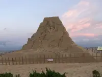 過日子，不要去仰望別人，忽略了自己的幸福，更不要浪費時間去羨慕別人配圖
