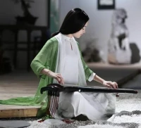 這個(gè)世界，不會(huì)偏愛任何一個(gè)不勞而獲的人；當(dāng)然也不會(huì)，辜負(fù)任何一個(gè)默默努力的人， 早安配圖