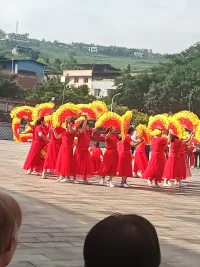 下鄉演出勝利的結束了，謝謝居委會的邀請……配圖