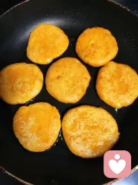 閑情雅致～手工制作的小吃（南瓜餅）和媽媽一起完成的，美味+幸福=快樂配圖