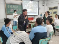 大一新生“有緣相識(shí)，快樂(lè)成長(zhǎng)”團(tuán)輔活動(dòng)在同學(xué)們的歡聲笑語(yǔ)中結(jié)束。配圖