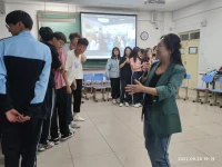 大一新生“有緣相識(shí)，快樂(lè)成長(zhǎng)”團(tuán)輔活動(dòng)在同學(xué)們的歡聲笑語(yǔ)中結(jié)束。配圖