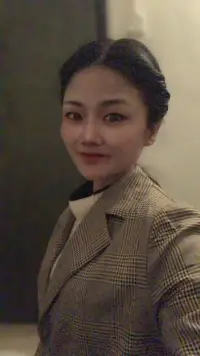 《暗示的力量》專注自我成長核心是拔除根深蒂固的錯誤潛意識，方法是不斷的注入積極的自我暗示，從中覺察自己的想法以及行為舉止是否正確?，及時糾正形成積極習慣，內心產生巨大的勢能轉化為個人能量場！配圖