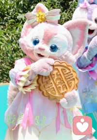 讓人痛苦的、焦慮的是，
時間在流逝，而期望未達成；
只有走出，時間的困局，
才能走向?qū)儆谀闳松膱A滿。配圖