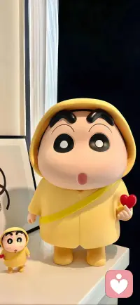 “家庭式”角色错位：
在正常家庭系统中，父母应承担主要照顾和引导责任，孩子则是被照顾和学习的角色 。但在角色错位的家庭中，可能会出现“小大人型”孩子，过早承担照顾其他人的责任，这个角色并非孩子主动选择，而是系统压力下的被动适应。