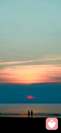 一个人成熟，绝非他生理年龄有多大，而是人生经历、社交阅历、人性思考、规律认知和心理年龄成长到多大。有的人80岁，内在仍是个小孩儿，依然非常感性，这即是一种幸运，也是内在成长的缺失……配图