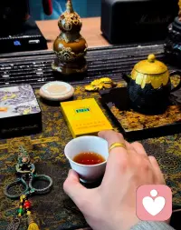 从简单适应复杂，
这是前半生的成长；

从复杂回归简单，
则是后半生的修行。