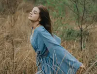 真正的改變，在于你自己，別人無法替代你去做改變！只有真正成為你自己，做你自己，你內在對自我堅定不移的認可才可破除當外界人事物和你自身觀點產生沖突時你對自我的否定和批評！配圖