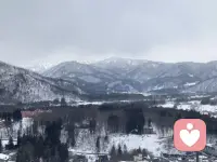 今日大寒，重阴必阳，重阳必阴 ，寒极生阳。

最冷时，恰是蓄力时；最暗处，正为光铺路。