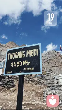 一路攀爬，气喘吁吁，原来不是要征服什么，而是为了在这个高度上，把心里那个“必须怎样”的声音，交给风。

四千多米的风真大啊，大到足够吹散所有念头。

只剩下呼吸，和存在本身。配图