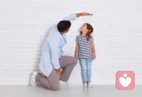 誰表揚誰，誰就比誰更高，對于沒有發(fā)育得很好的父母、伴侶來說，指望得到他們的表揚是不可能的，因為他們處在更低的位置。配圖