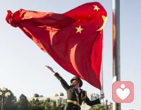 愛國的主要方法，就是要愛自己所從事的事業。——謝覺哉配圖