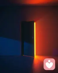 越是能把一切聲音都聽進來，?你的心就越安靜，?而這種安靜的狀態是不會被噪音所破壞的。
只有當你在抗拒某個東西時，?亦即在你和你不想聽的那個東西之間樹立起屏障時，心才會出現掙扎。配圖