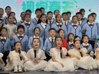 用“顺其自然”的心态，
过“随遇而安”的生活。
做“知足常乐”的自己，
守“健康幸福”的岁月。
让我们开心快乐过好每一天！配图