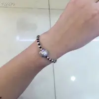 世界上有兩種自由，錯誤的自由是指人們隨心所欲地去做他想做的事，而正確的自由是一個人自由地去做他應該做的事配圖