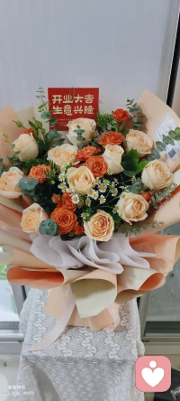   今日份分享：

        如何唤醒不努力的孩子

       有些孩子可能因为各种原因而缺乏动力和信心去努力学习和成长。现送给大家智慧九句，帮助家长们唤醒沉睡不努力的孩子，激发他们的学习热情和动力，让他们更加自信和勇敢地去追求自己的梦想。      

         第一句：人生没有重来二字，想做什么趁早去做，想做什么就趁早去做。      
         第二句：生气不如争气，生活不靠眼泪。 
         第三句：你多学一样本事，就少说一句求人的话。   
         第四句：如果你没有拼尽全力，就没有资格说自己是运气不好。         
        第五句：生活不会惯着你，想要不被放弃，必须自己争气。       
        第六句：接受自己的普通，然后拼尽全力与众不同。          第七句：不能让父母骄傲的话，就让他们少操点心。      
        第八句：梦想不是遥不可及的幻想，而是需要通过努力实现的目标。如果你不努力，你的梦想永远只会停留在想象中。        
         第九句：时间是有限的，如果你不珍惜时间，你将永远无法实现自己的梦想。每一分每一秒都应该被用来追求自己的目标。

      平时照着上面的话多说，一定会见到最优秀的孩子[拳头]配图