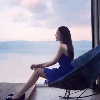 和對的人在一起，什么都對。和錯的人在一起，是精神內(nèi)耗。配圖