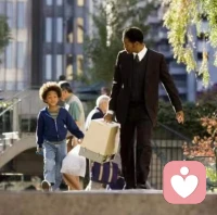 命運就像沙塵暴，你無處逃遁。只有勇敢跨入其中，當你從沙塵暴中逃出，你已不是跨入時的你了。配圖