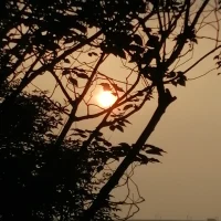 我已經(jīng)很努力，去控制了。
明明就快好了，老天，為什么要給我開那么大的玩笑。配圖