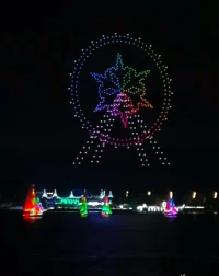 在這個世界上，永遠有別人比我們更幸福，當我們總是追求“最幸福”時，便永遠無法得到幸福。所以，我們便會在煩惱嫉妒、焦慮和不安的折磨中，產生深深的痛苦，事實上，幸福不是同別人比出來的，而是自己感覺出來的！
        ——弘一法師人生智慧配圖