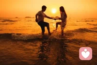 要獲得別人的尊重，就要讓自己說的話有分量
講話時要流暢易懂，不要顛三倒四，語言是你自己的一張名片，如果語句都說不通順，別人會不自覺的看低你+對你不耐煩
不要一件事來回說，嘮叨會降低你每一句話的效力，時間久了，你的話就變成廢話，沒人會當真
消極的碎碎念也要少一點，怨氣重的人沒人喜歡，總抱怨=你活得不好=你沒有價值
還有說話要沉穩一些，不要咋咋呼呼，很浮躁心靜不下來的樣子
講話前可以打打腹稿，想明白自己的溝通目標，這樣就不會被人帶偏，更不要執著于自證
還有不要總放狠話又做不到，這樣最打臉，你要成為一個不輕易發火，發一次火就有效的女人
練習一段時間，你身上就會形成靜氣，讓別人不由自主的多尊重你一分配圖