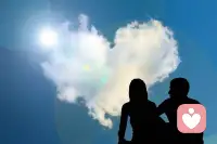 男人眼里的低价值：

1、话密，喜欢自我暴露

2、不敢提钱+礼物

3、被打压不敢还口

4、他没有付出什么，就对他千般感激

5、变胖、说脏话

6、舍不得离开烂男人，对某个男人过于痴情

男人眼里的高价值：漂亮+好相处，敢使唤男人，还不依恋他 ​​​配图