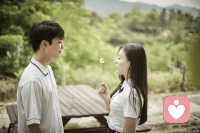 真性分手后，斷聯是必做的事

斷聯不是完全斷開聯系，而是你必須做關系降級

如果你還是喜歡他、迷戀他，他就永遠沒有機會思考和體會【分手這個決定是對是錯】因為他沒有失去你的痛感，哪怕是他主動割舍了這段關系，他依然能夠持有你，享受你的好

這個時候女生如果能克服失去的恐懼，不聯系他，把他當成普通朋友冷淡對待，他才會意識到【他的分手決定會帶來什么樣的后果】【他到底失去了什么】【你有多珍貴】你美好的印象也才會浮現在他眼前

如果你緊緊抓住他，看似是在修復彼此的關系，其實是在幫他移除情緒負擔：失去你的恐懼、渴望占有你的貪念、你快速下頭后引發的他的不甘心和征服欲、失去被愛后內心空蕩蕩的感覺

分手后的渴望和絕望是令人生厭的，你覺得你在表達自己炙熱的感情，實際上對方感覺到的是loser和索取感

人只會為美好且不屬于自己的東西買單，你要做的就是打造自己變得美好，同時讓他體會到失去配圖