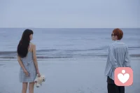 讓你價(jià)值變低/不被珍愛(ài)的三件事：①滿腦子琢磨男人，離不開(kāi)他。②孜孜不倦的表達(dá)/示好/關(guān)注，希望得到他的愛(ài)。③給他花錢/照顧男人起居，以證自身價(jià)值。以上行為都是在向宇宙散發(fā)不被愛(ài)、不配得的震動(dòng)頻。配圖