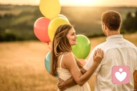 女人只吸引，不追求

當女性不再試圖征服、搞定、追求一個男人，她才能散發出真正具有神性的女性魅力

當女性允許一切發生，接受生活起落，不再憂心忡忡擔心因果，她才能找到真正優質的伴侶

當女性接受自己戀愛失敗、吃過虧、找到錯的人、耽誤了時間，她才能真正不吃大虧，吸引來宇宙最豐盛的能量 ???配圖