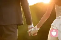 最厉害的女人是那种只关心自己，精力只围绕自己转，把自己放在神坛上的女人

你不对我好，我就淘汰你；我们不同频，就是不合适；你不好相处，我就不相处

每一个细胞都100%认可自己的女人是最厉害的，无坚不摧 ​​​配图