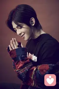 符龍飛1-4張
龔俊5-8張
雖然符龍飛不火，但是在我心里是最火的！加油符龍飛，我相信你
龔俊，祝你天天開心，萬事如意！加油！配圖