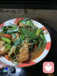 一下班回家燒飯，這年頭不會(huì)做飯的人都是等著吃飯，而會(huì)做飯的人做不完的飯配圖