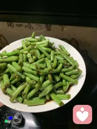 一下班回家燒飯，這年頭不會(huì)做飯的人都是等著吃飯，而會(huì)做飯的人做不完的飯配圖