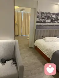 一個人的快樂，想滾哪張床就滾哪張床配圖