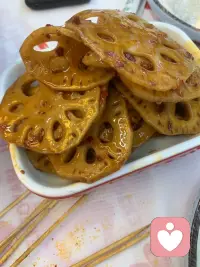 一個人開開心心吃配圖