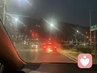 天黑了還沒下班！每天被生活壓的喘不過氣配圖