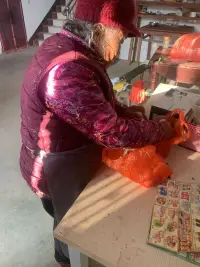 休息跑來看外婆的媽媽，問心無愧配圖