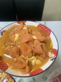 今天很累，站一天搞一天的活動，回家忙前忙后，第一次爆米花???，我真是做飯小天才配圖