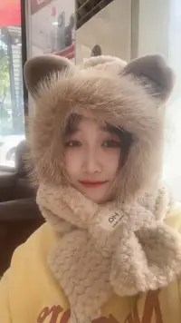 職業假笑，證明快樂.....配圖